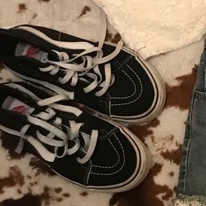 Hardly worn high top vans